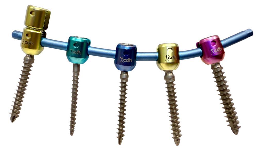 TORNILLOS MONOAXIALES Y POLIAXIALES